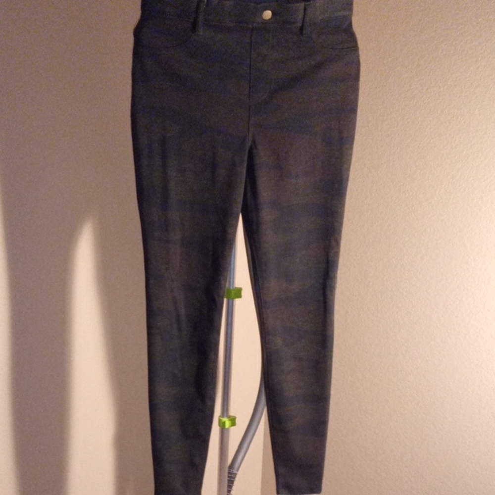 FLAWED NWOT Time & Tru Black And Brown Camouflage Jeggings Leggings SZ M (8-10)